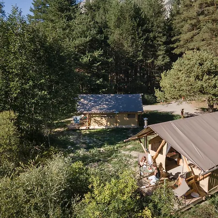 Campsite Huttopia La Claree 3*