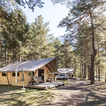 Huttopia La Claree Campsite Val-des-Pres